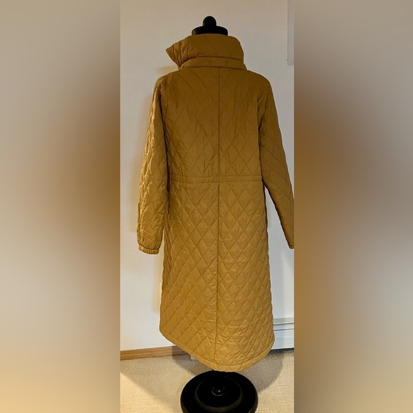 LOVEU.DEAR Quilted Tan Coat women’s size M - Picture 3 of 4